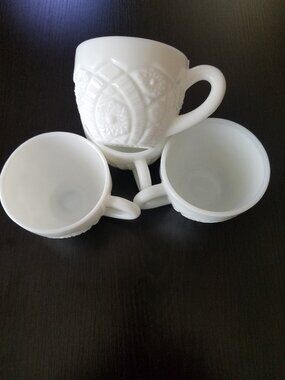 Vintage McKee White Milk Glass Concord Pattern Punch Tea Cups - Set of 4